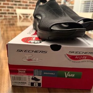 Skechers Black Arch Fit Women’s Sandals